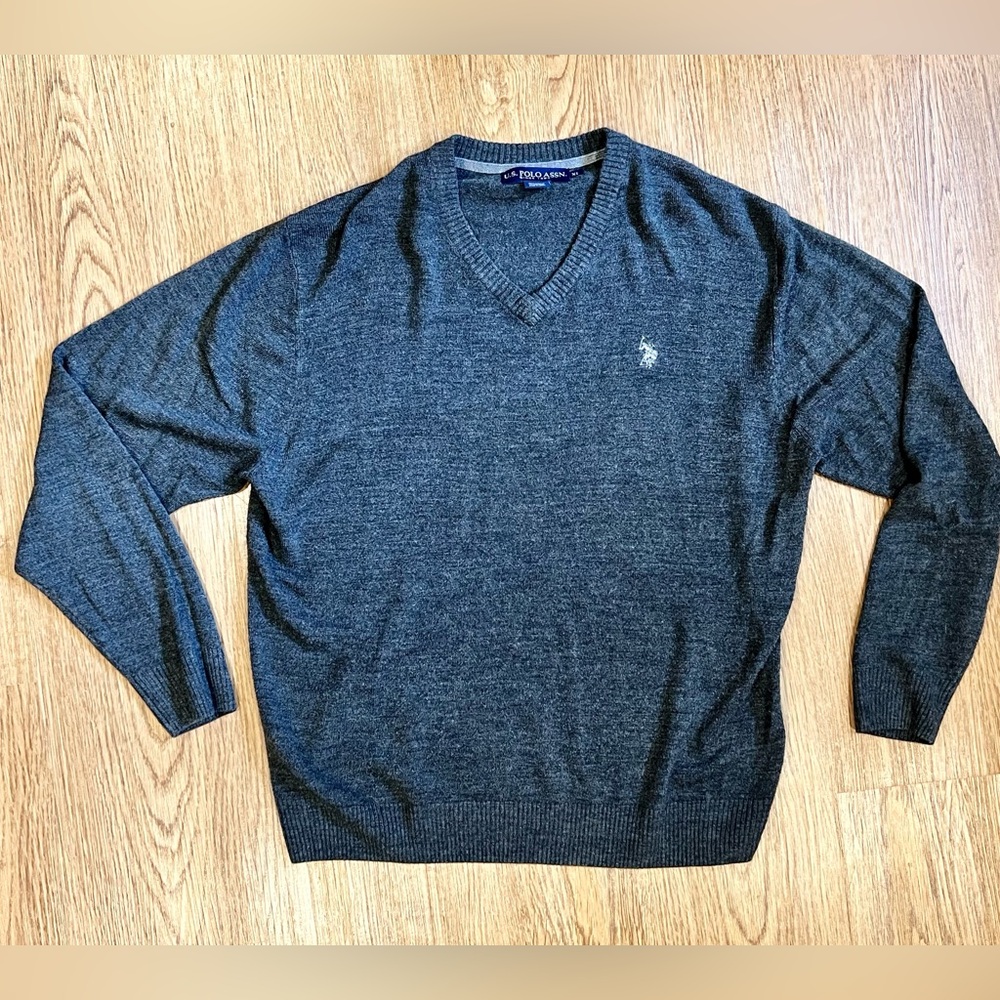 U.S. Polo Assn. Gray V-Neck Sweater